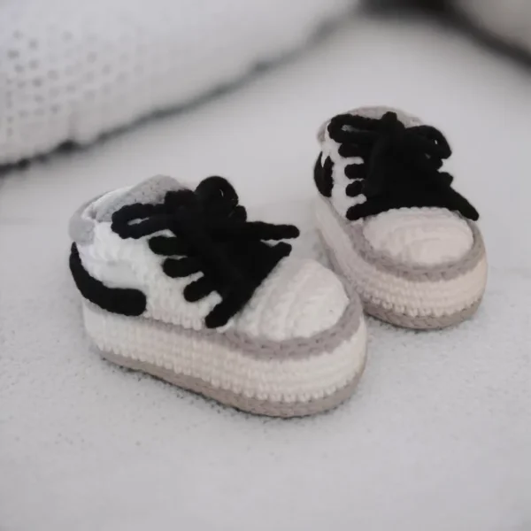 Handmade Crocheted Infant Shoes-JD1