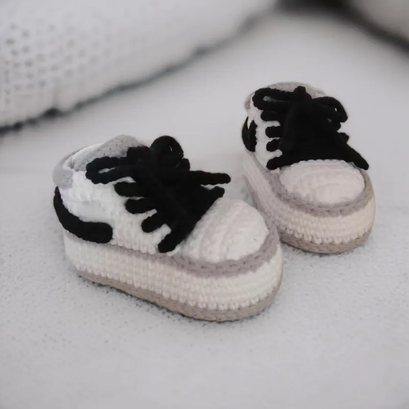 Handmade Crocheted Infant Shoes-JD1 - Image 2