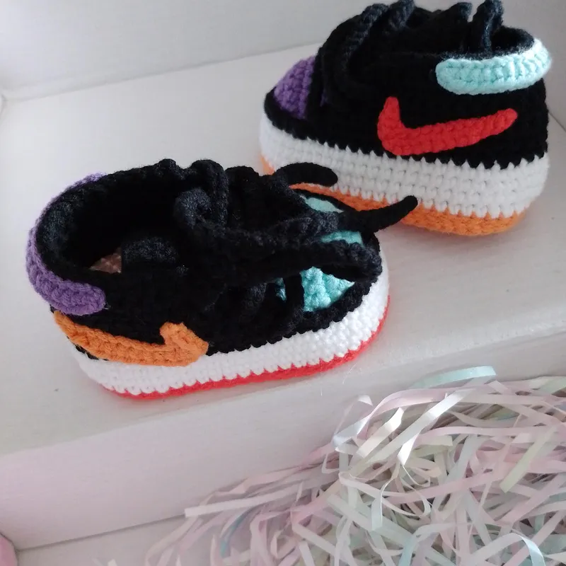Handmade Crocheted Infant Shoes-JD1 - Image 4